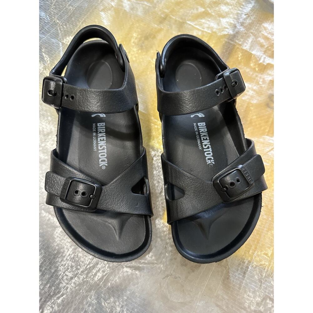 Birkenstock Mogami Black Kids Unisex Sz 33 Narrow EUC - Picture 1 of 7